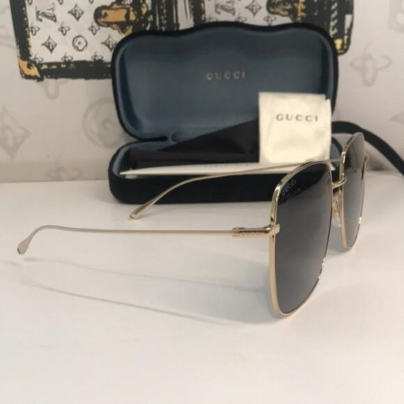 New Authentic Gucci GG1031S 001 Gold Square Sunglasses Grey Gradient Lenses - Picture 8 of 12